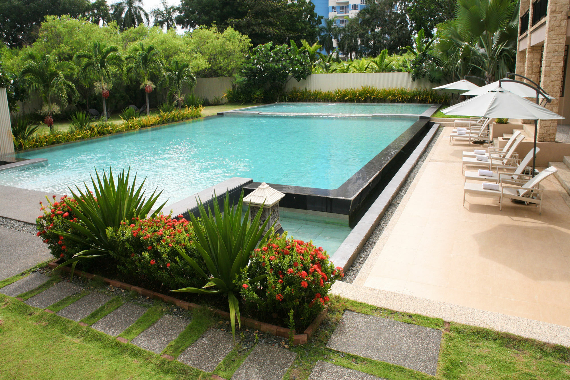 Apartamento Coralpoint Gardens Isla de Mactán Exterior foto